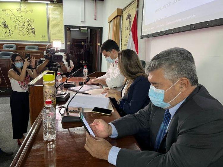 Diputados firman libelo acusatorio contra fiscal general del Estado