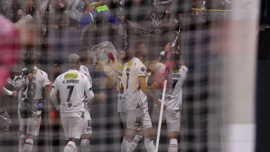 Un doblete de Dayro Moreno acerca al Once Caldas a las semifinales