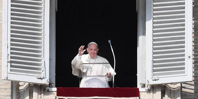 El papa Francisco alza la voz y pide que cesen los ataques contra Israel