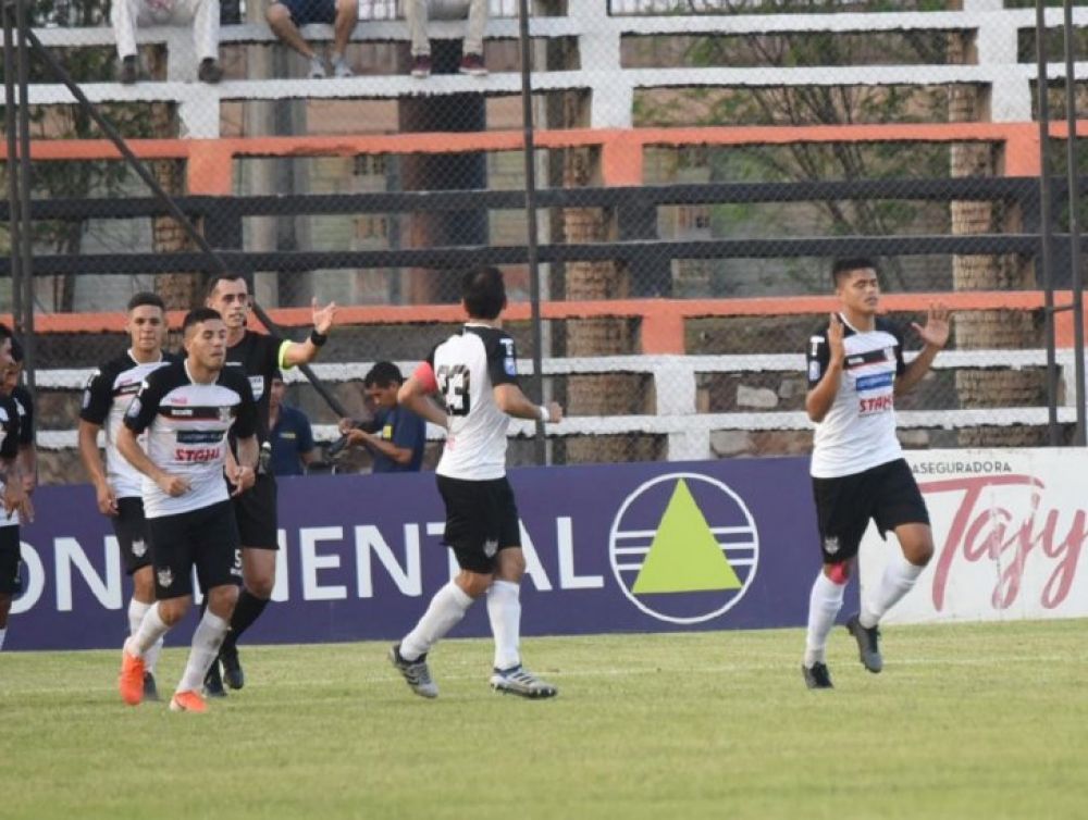 General Díaz gana juego clave y deja a Capiatá en la zona roja