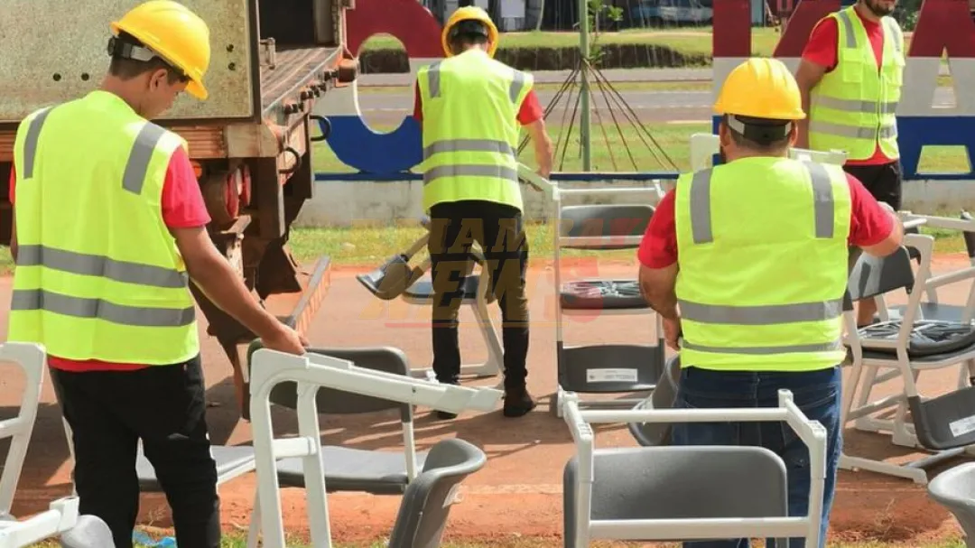 Fabricantes de muebles despiden empleados por falta de trabajo