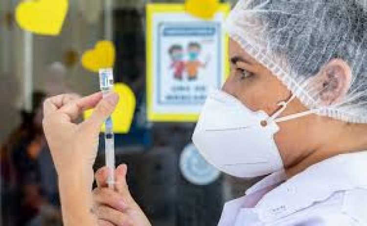 Desde mañana nuevamente disponibles dosis contra el covid y la influenza