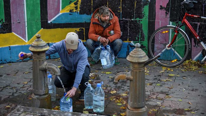 Restablecen suministro de agua tras último ataque ruso a Kiev