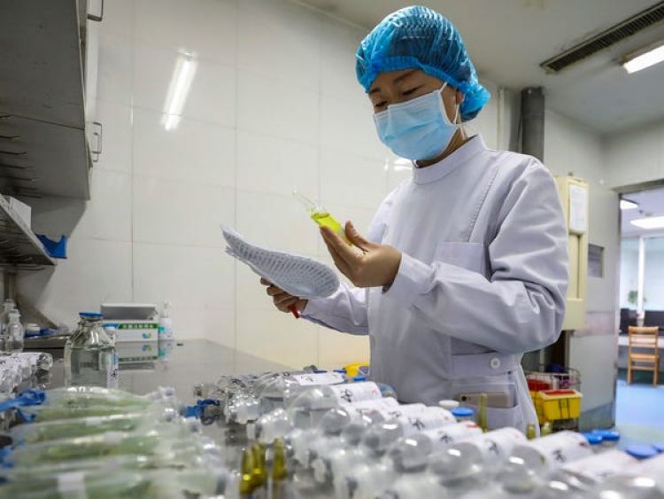 Suman 13 fallecidos y 1.155 nuevos contagios por coronavirus
