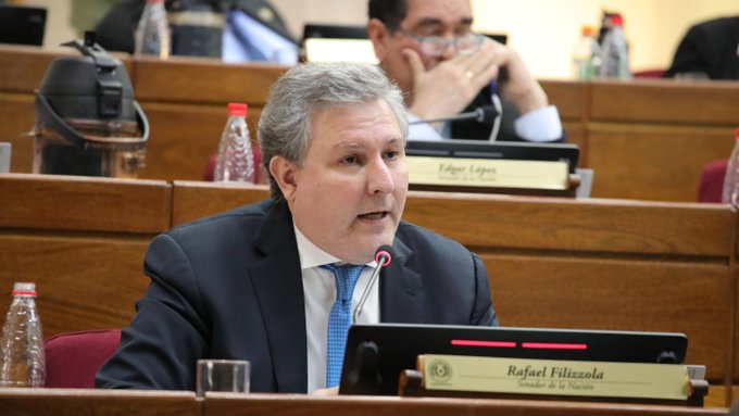 Aprueban desafuero del senador Rafael Filizzola