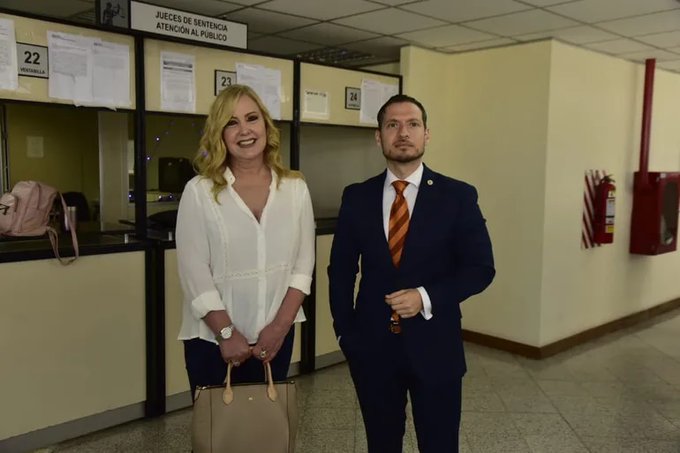 Menchi reafirma ser víctima de violencia digital que equivale a la violencia real