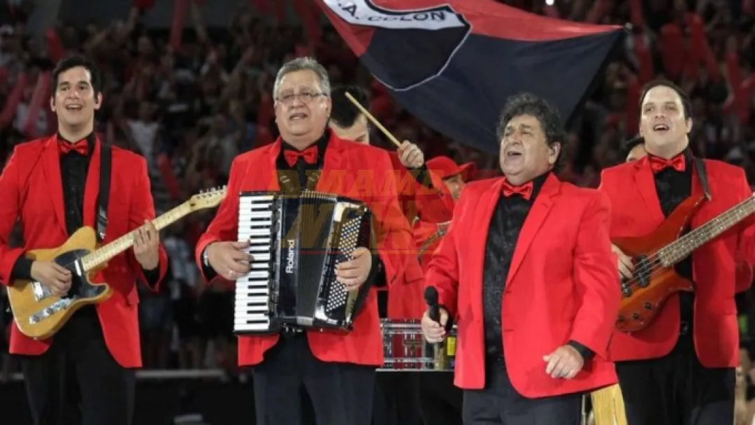 Cantante de Los Palmeras de Santa Fe es internado tras un ACV