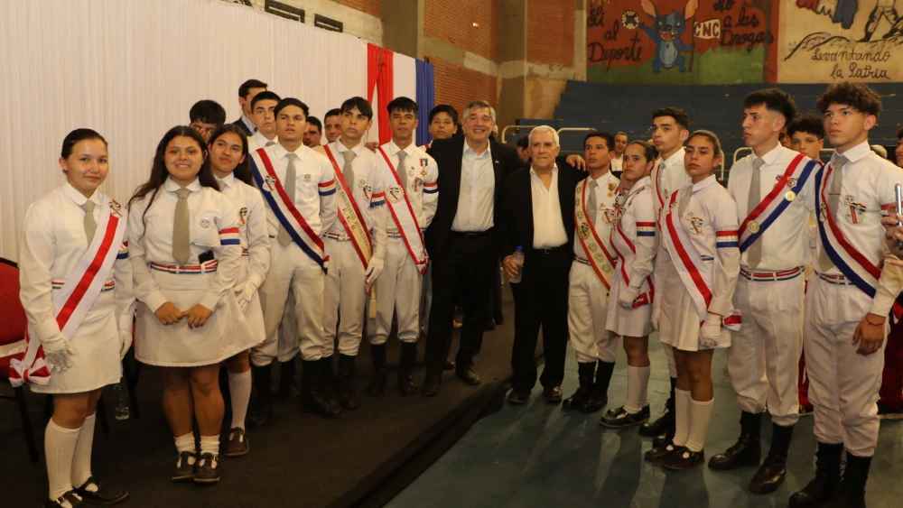 Galeano Perrone es designado director del Colegio Nacional de la Capital