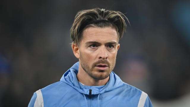 Entran a robar en la casa de Jack Grealish mientras juega partido de fútbol