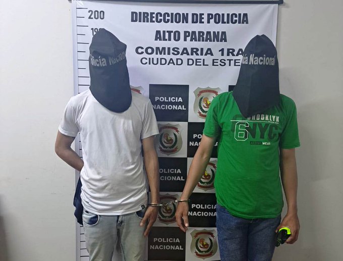 Caen robamotos en estacionamiento de conocido shopping de CDE