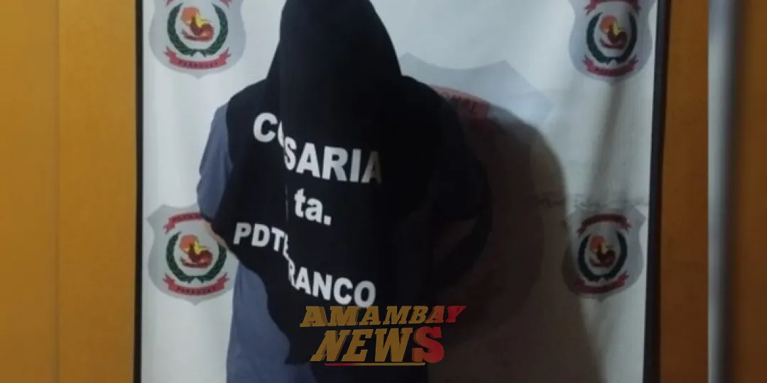 Pelea por control remoto: hombre tira a su pareja por la escalera y casi la mata