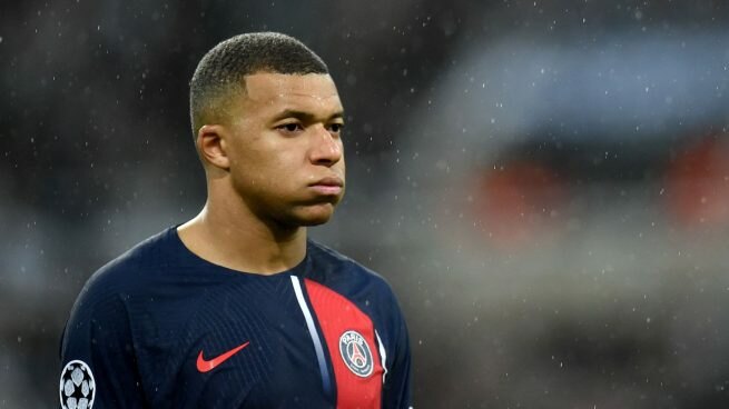 Luis Enrique evita comentar la salida de Mbappé
