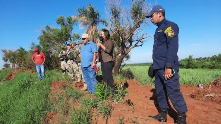 Caso Dahiana: Sigue ardua tarea de hallar restos óseos en tajamar desagotado