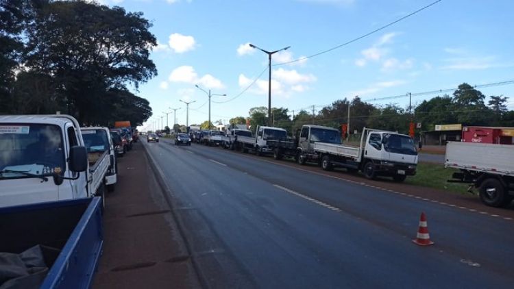 Reportan paro de camioneros en Ciudad del Este