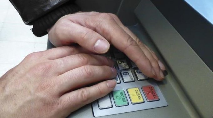 Detienen a responsable de vaciamientos con cuenta falsa de BNF
