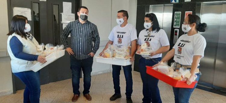 Profesores donan desayunos a hospitales de Pedro Juan Caballero