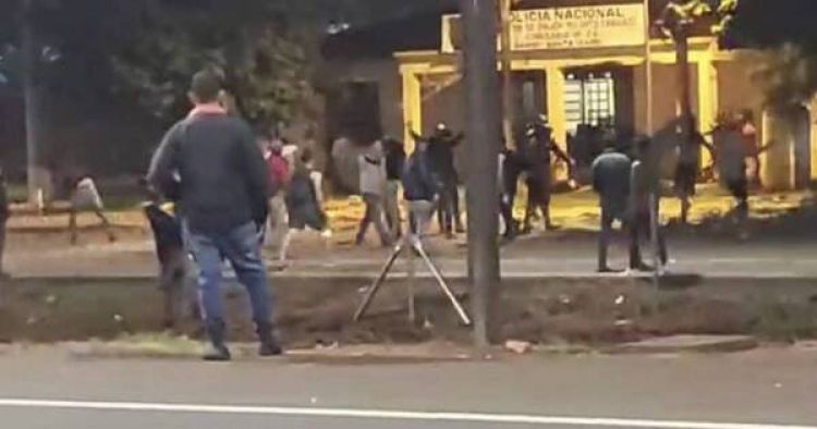 Imputan a 14 personas por ataque contra una comisaría