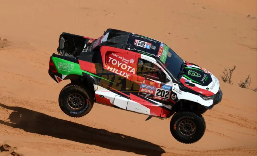 El saudí Yazeed Al-Rajhi, líder tras primera parte de la etapa de 48 horas