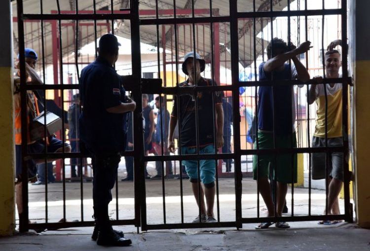 Prosigue vacunación contra el covid en centros penitenciarios y educativos