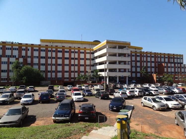 Hospital de Clínicas: camas en pediatría y adultos, 100% ocupadas por pacientes COVID positivo