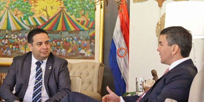 Peña y Gobernador de Central conversan sobre almuerzo escolar y transporte