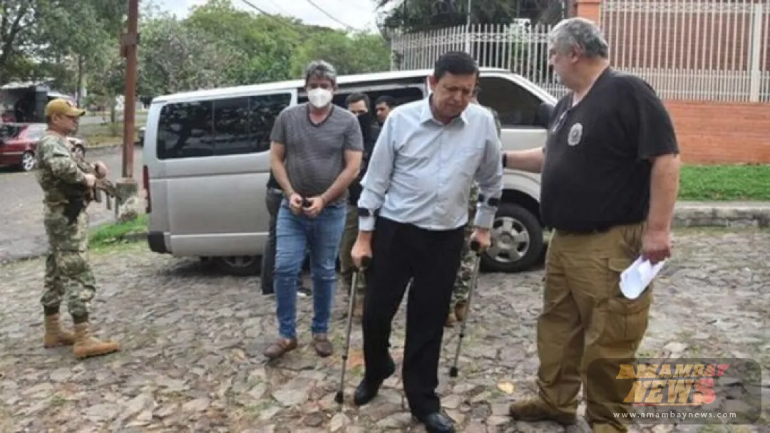 Pavo Real: Juez revoca arresto domiciliario de abogado, van a buscarlo pero no está en su casa