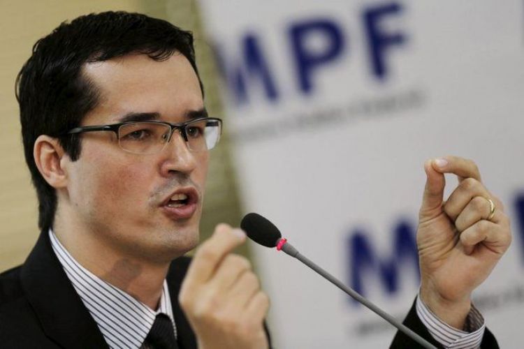 Jefe de la operación "Lava Jato" en Brasil renuncia y pone en duda el futuro del equipo