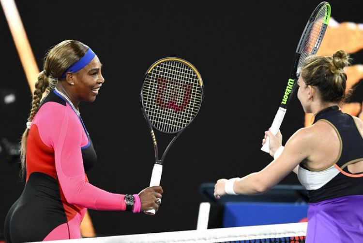 Serena Williams derrota a Halep y se cita con Osaka en "semis"