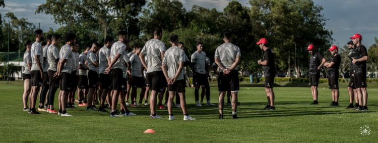Casi 50 casos en los diez clubes, en solo dos semanas de competencia