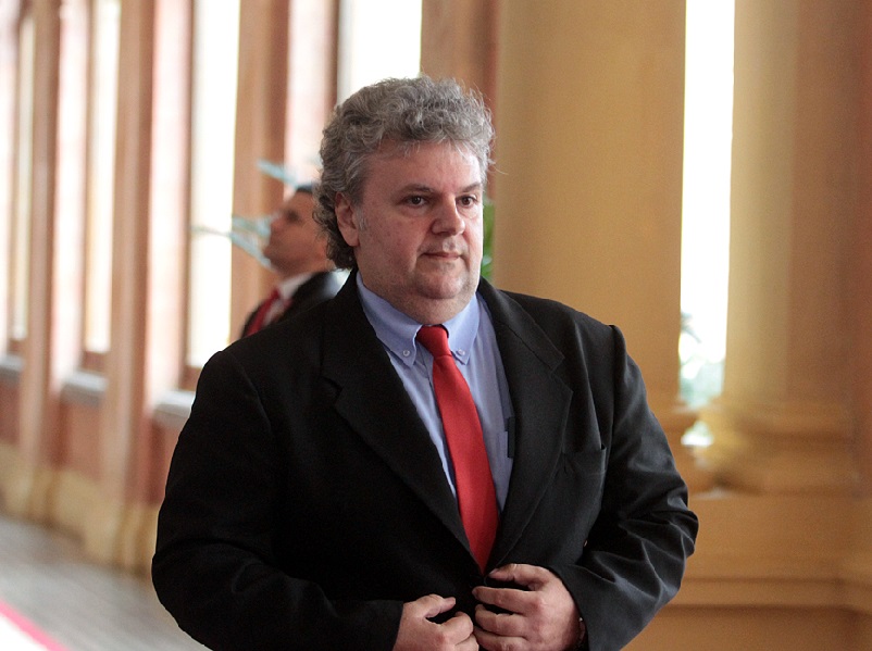 Sante Vallese renuncia como presidente de Copaco