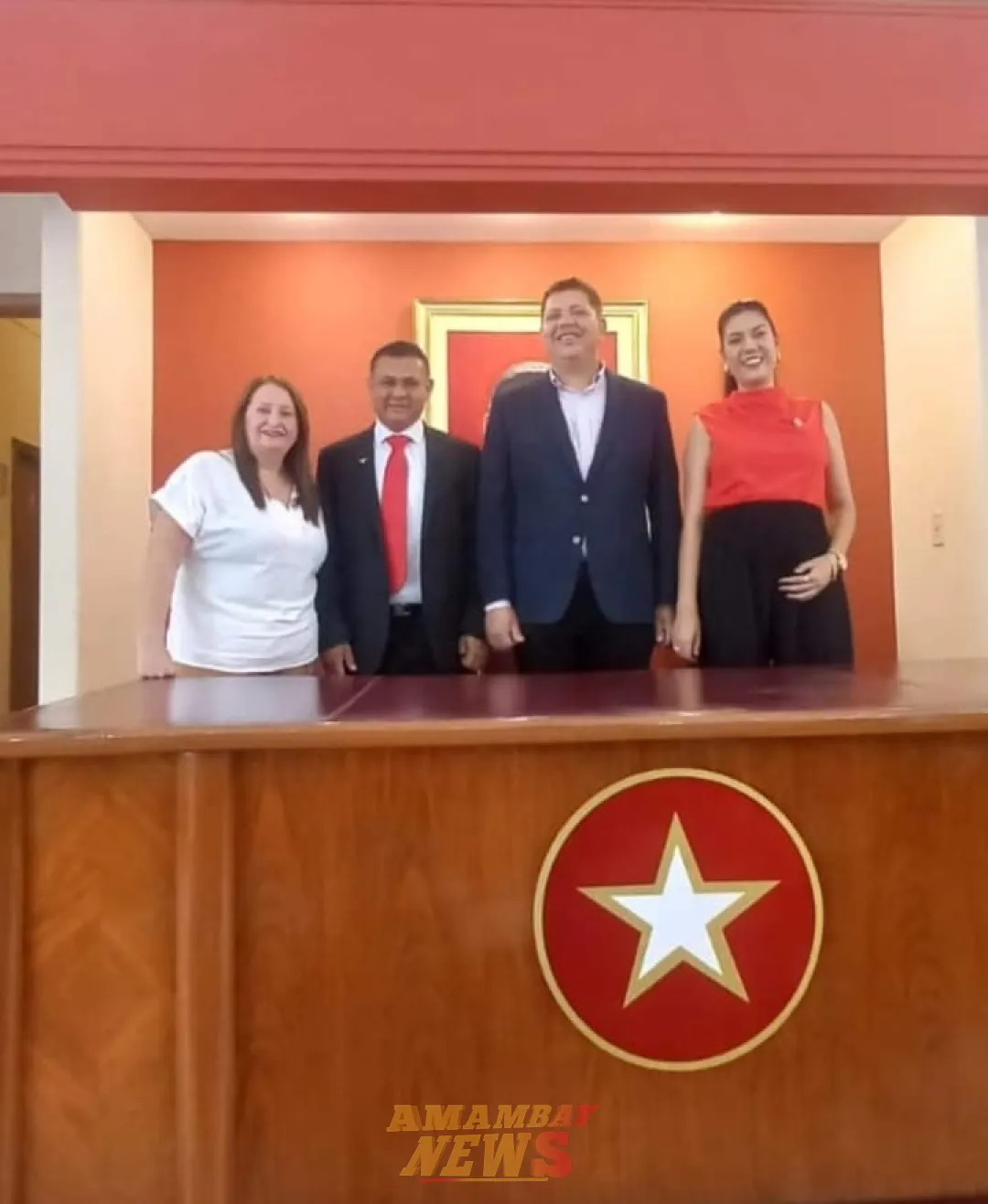 Concejales de PJC faltaron a sesión ordinaria para ir a "lamear" a Horacio Cartes