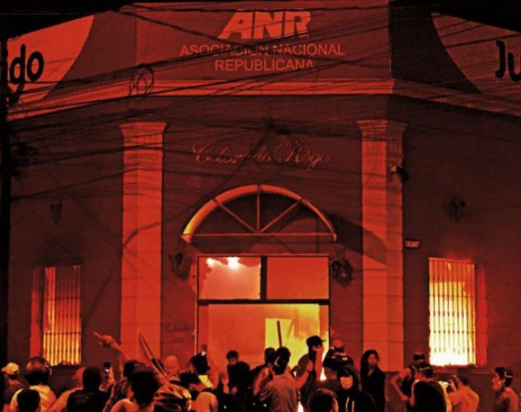 #ANRNuncaMás se vuelve tendencia para recordar no votar a colorados