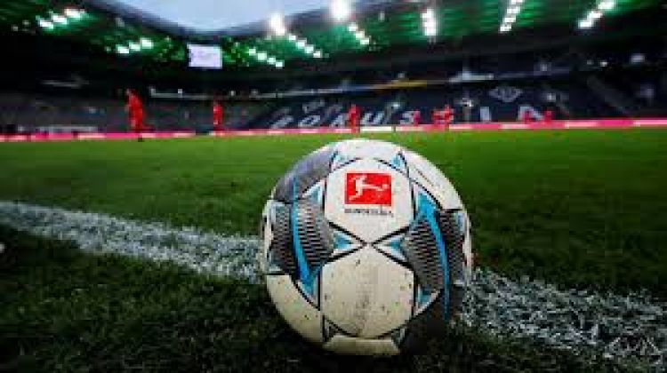 Fútbol europeo: Rueda la pelota en la Bundesliga