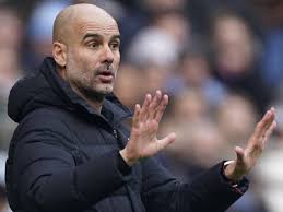 A Guardiola le llovieron monedas en Anfield: "No me dieron, la próxima vez lo harán mejor