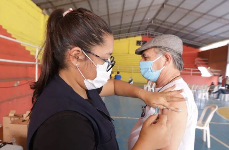 Prosigue este lunes inmunización anticovid e influenza para toda la población
