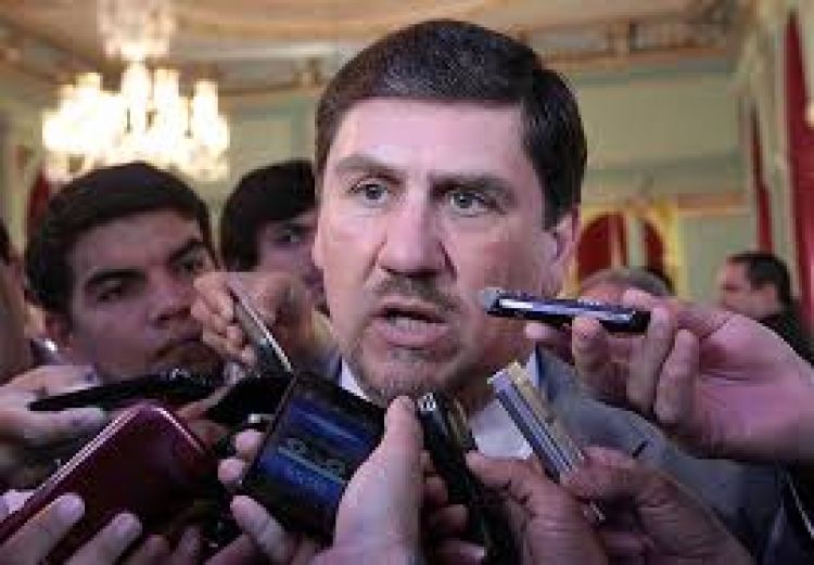 Llano confirma que declinó su candidatura a favor de Lanzoni para la titularidad del Congreso