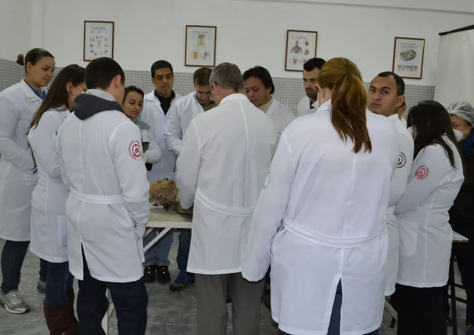 Piden bloquear o inhabilitar el internet cuando se realizan exámenes a las residencias médicas