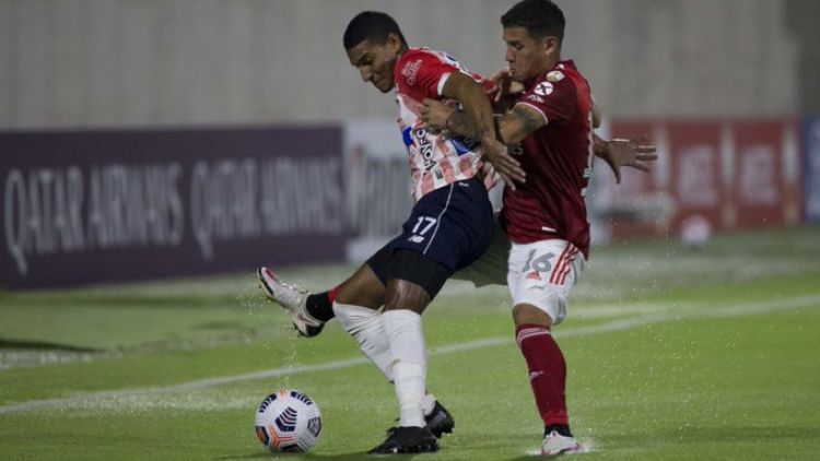 Futbolistas colombianos dieron su apoyo total a las protestas y piden suspender los torneos locales