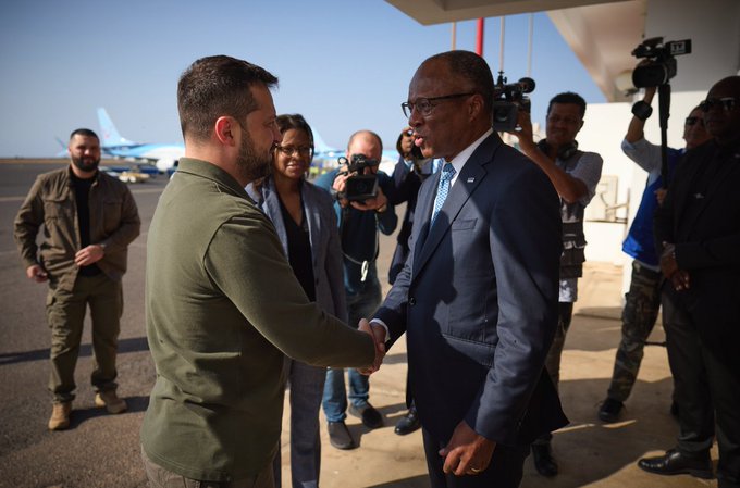 Zelensky camino a Argentina para toma de posesión de Milei