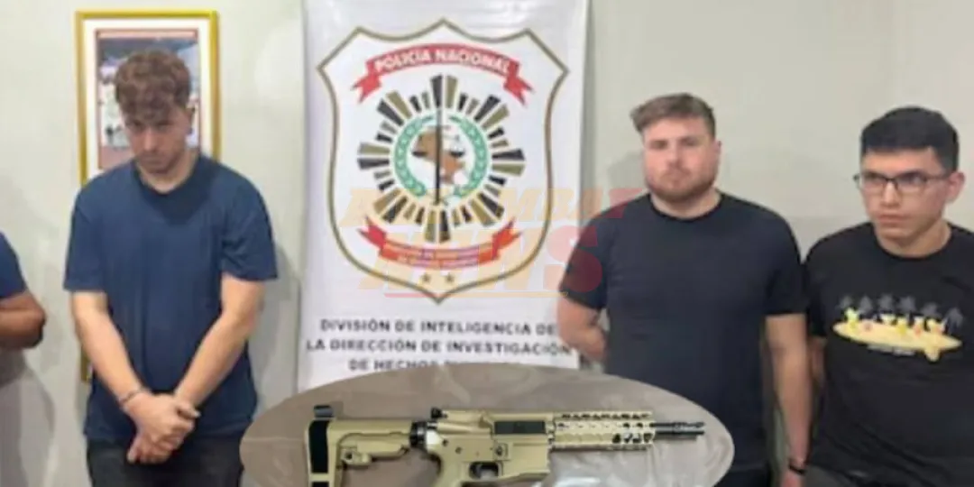 Jóvenes fueron capturados con potente fusil de asalto en Lambaré