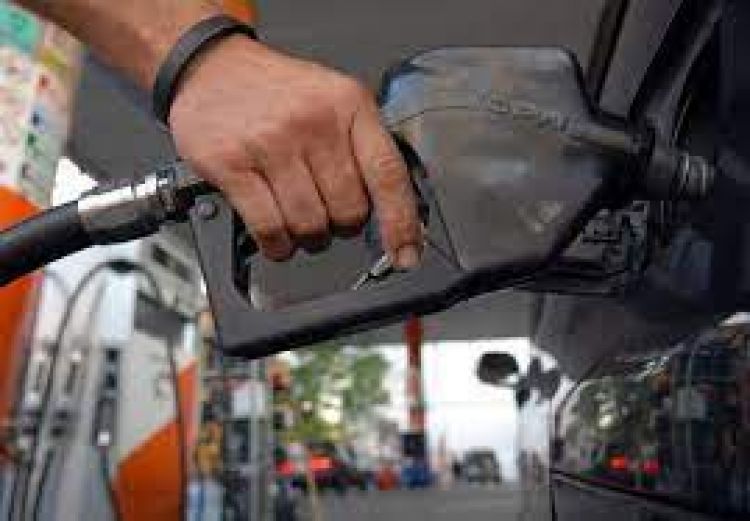 Anuncian nueva suba en el precio de naftas entre G 700 y G 800 por litro para esta semana