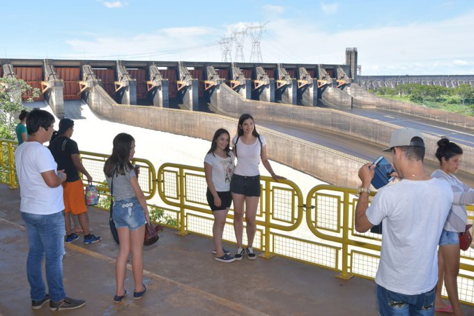 El Complejo Turístico Itaipu recibió a más de 490.000 visitantes durante el 2022