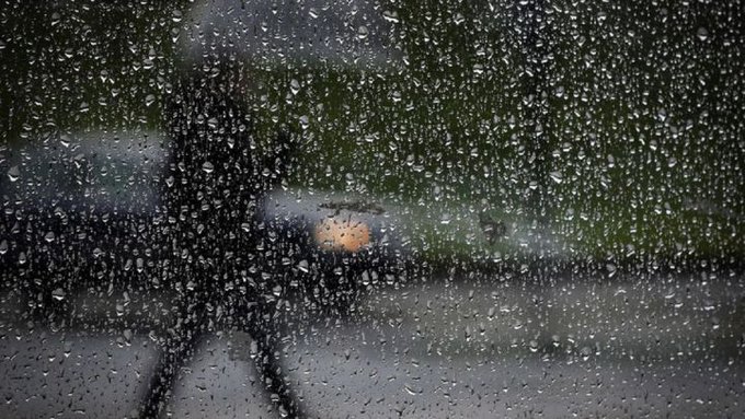 Día caluroso con lluvias dispersas y tormentas, anuncia Meteorología