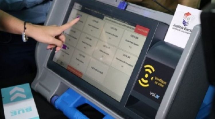 Yaguarón: Desapareció una máquina de votación