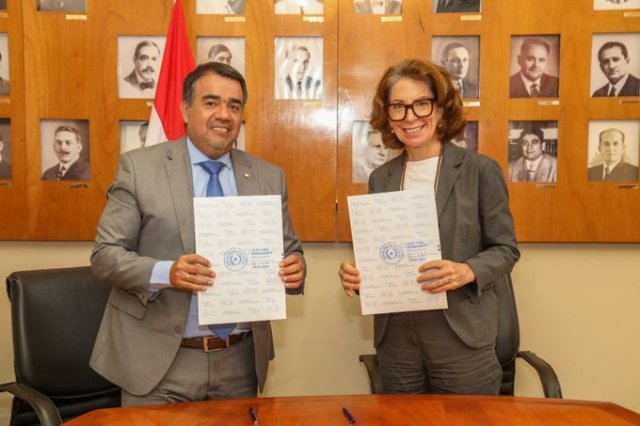 Hacienda y el Banco Mundial acuerdan préstamo para ejecutar la Franja Costera de Asunción