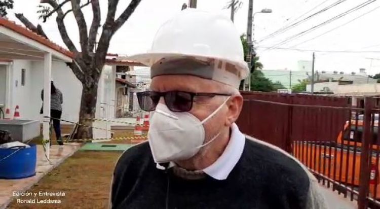 Mientras ellos se tiran la pelota, la gente sigue muriendo como moscas