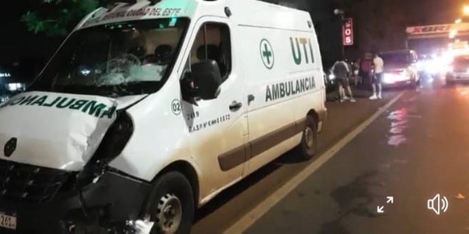 Un transeúnte falleció al ser embestido por una ambulancia del hospital de CDE