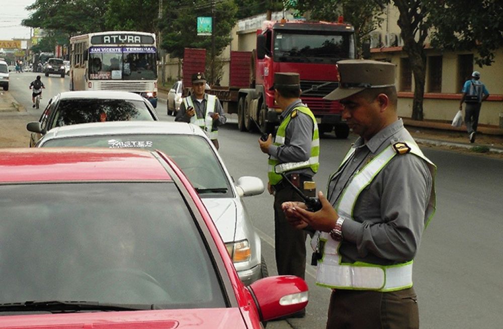 Caminera retuvo a casi 950 borrachos al volante