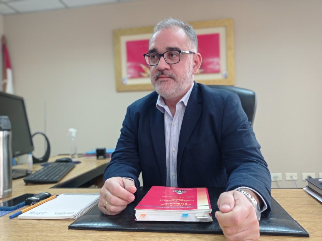 Confirman arresto domiciliario para abogado implicado en caso de sustracción de cheques de la causa RGD
