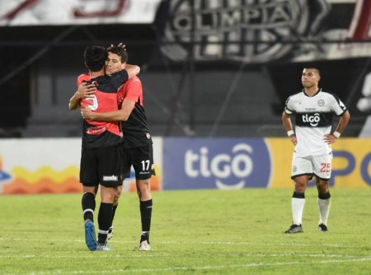 River Plate sorprende a Olimpia y logra un triunfazo